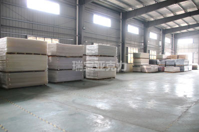 透光板跟亞克力板材哪種好