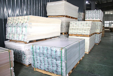 亞克力透孔板的優缺點是什么