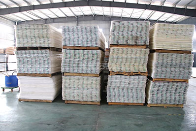 吸頂燈的亞克力板怎么固定